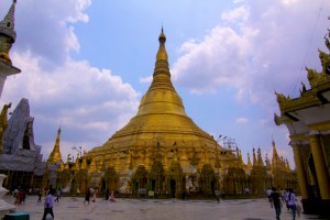 SHWEDAGON PAGODA!!